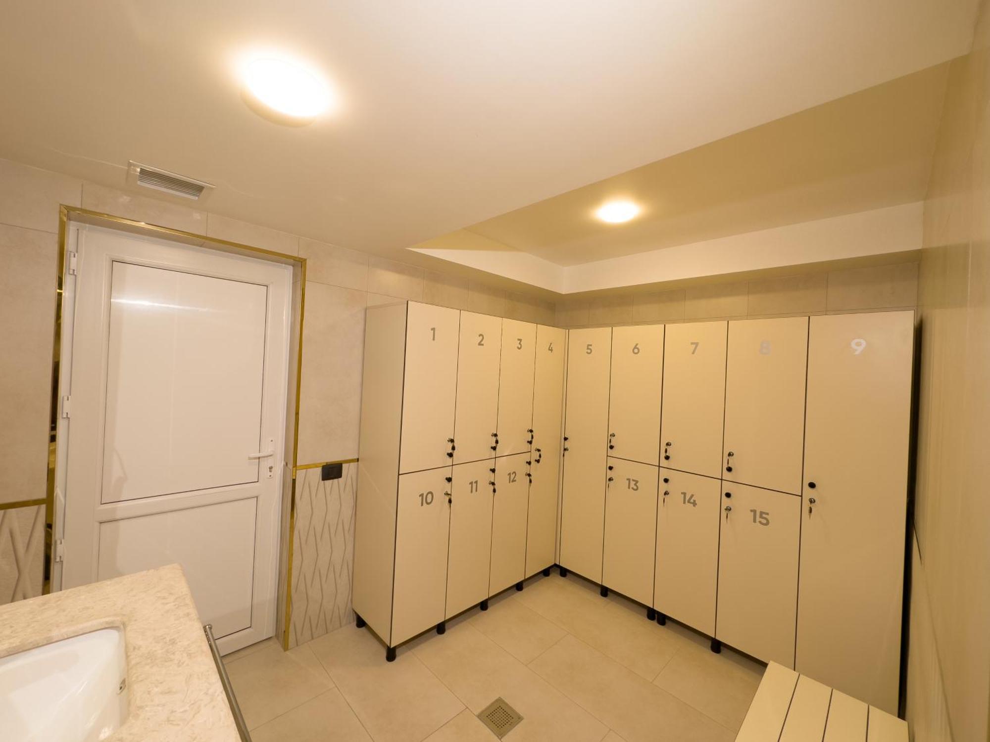 Leon Hotel Spa 占贾 外观 照片